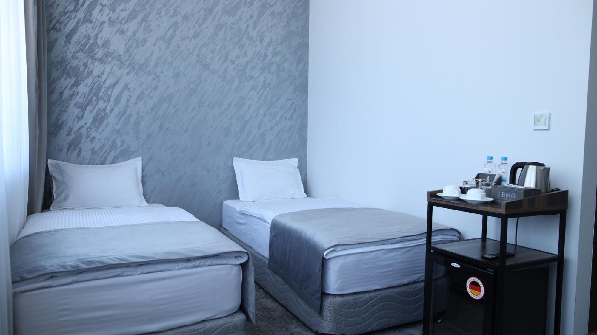 Bmg Hotel By Grigoryans Group Goris Eksteriør bilde